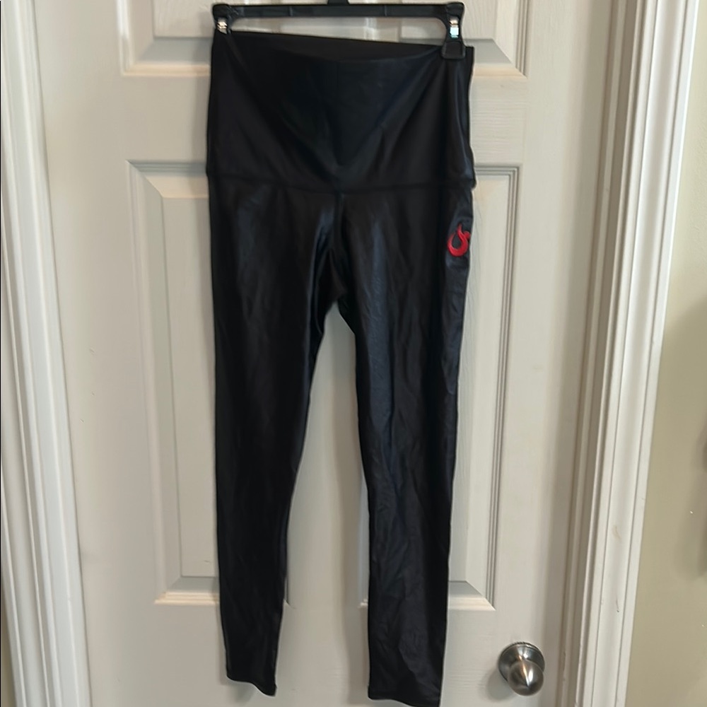 Shiny Black Hotworx Leggings with Red Logo